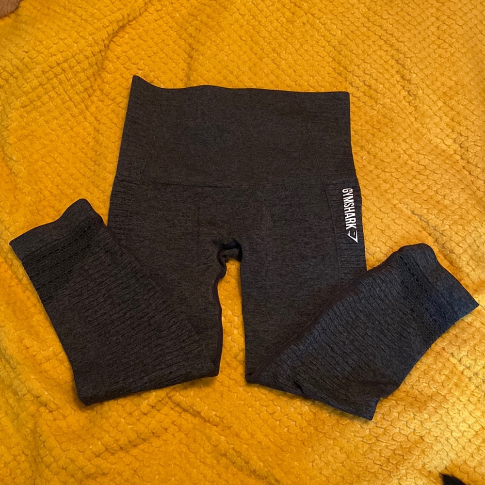 Gymshark Dry Moisture Management Crop Legging Grey XS